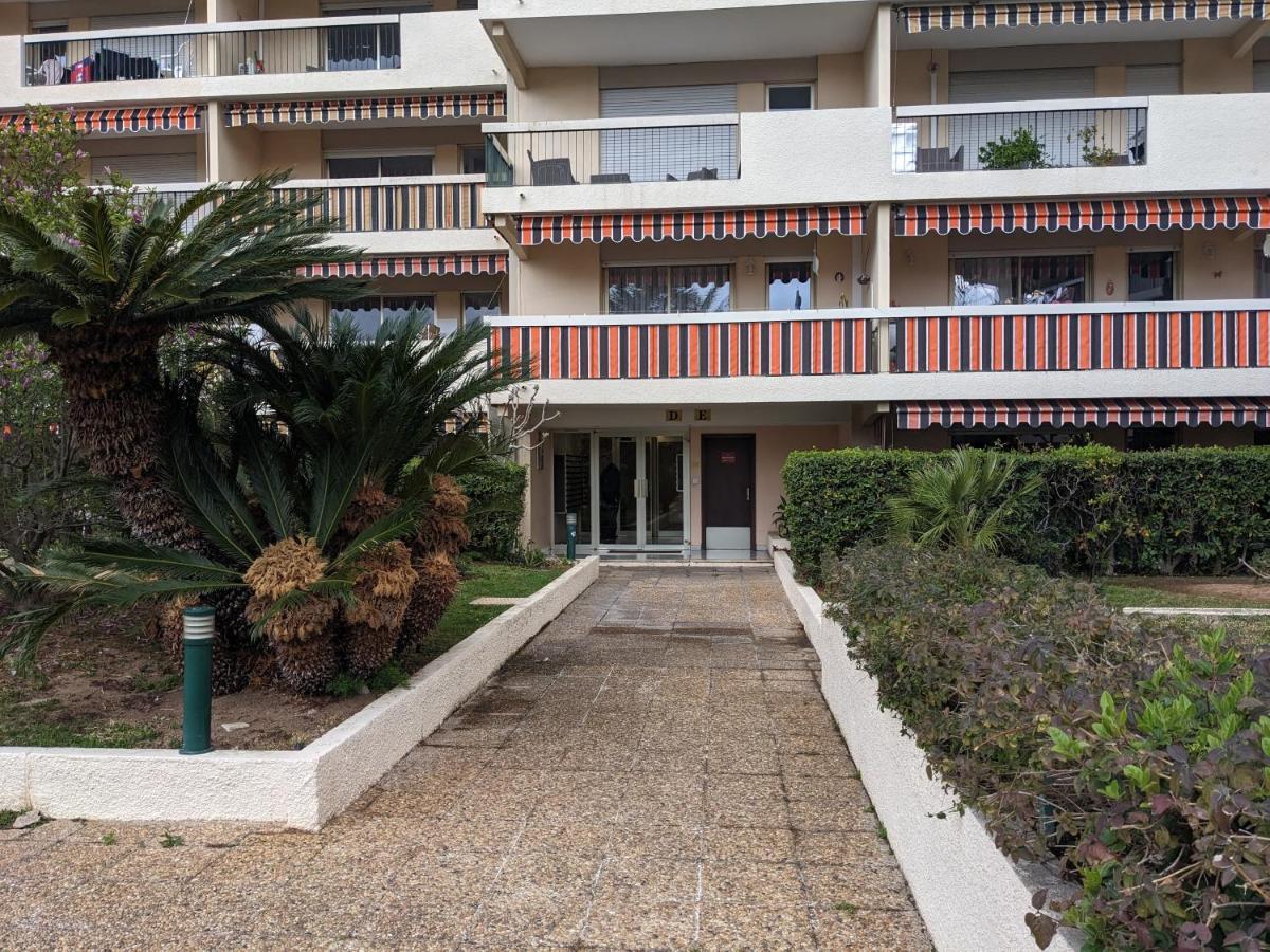 Eden Golfe Plages A Pieds Parking Prive Vallauris Exterior foto